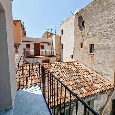Thaleia Dimora Di Pregio 4* Чефалу